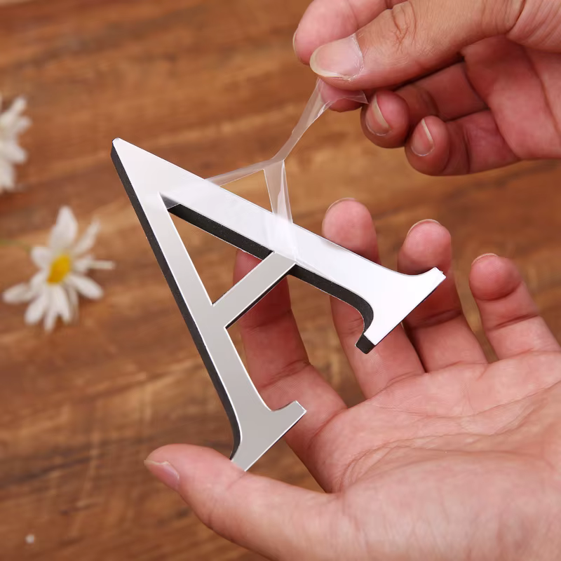 Autocollant mural miroir 3D en acrylique avec lettres argentées, affiche de l'alphabet pour décorati