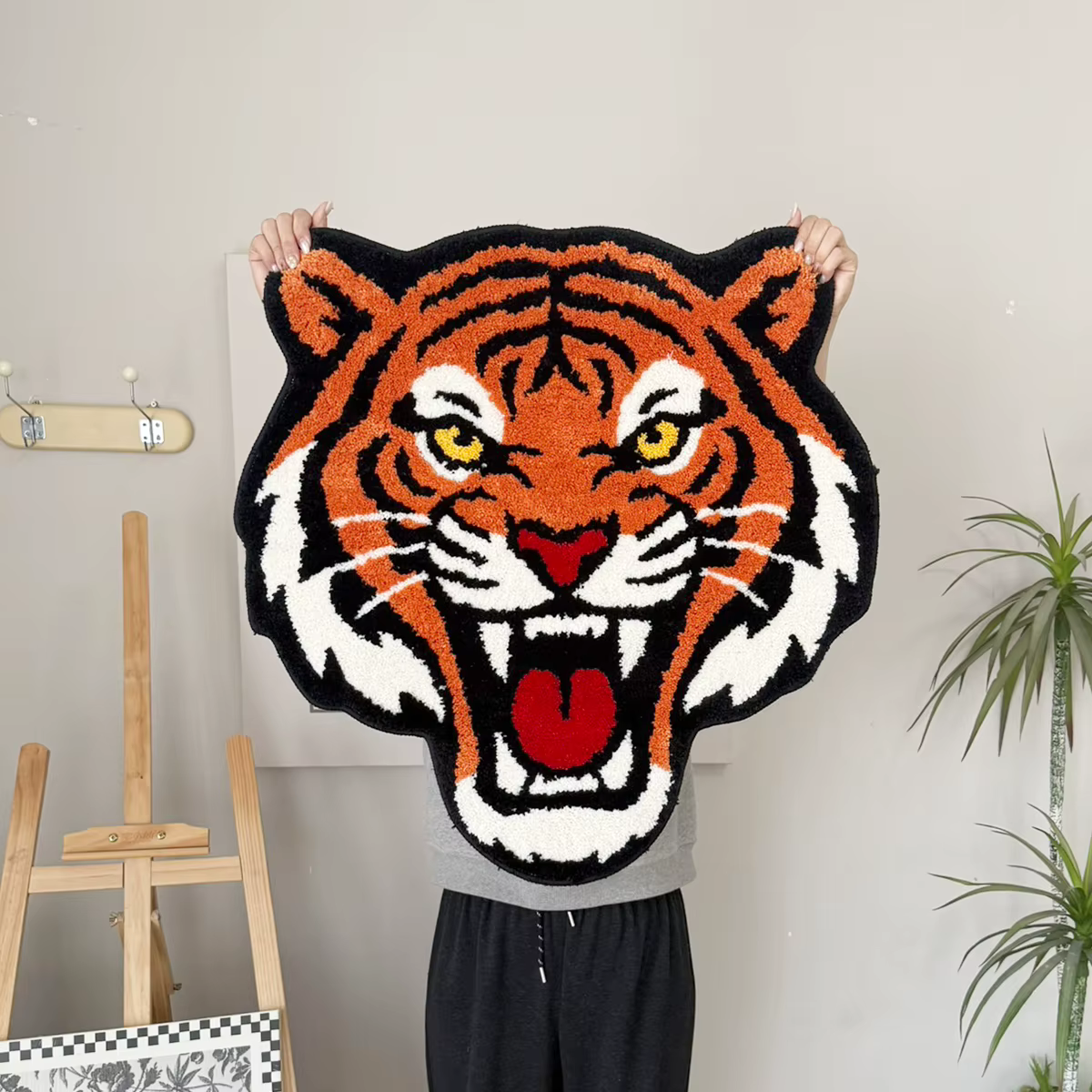 Tapis touffeté Tigre Rugissant, Tapis doux en flocage en forme de visage de tigre de dessin animé au