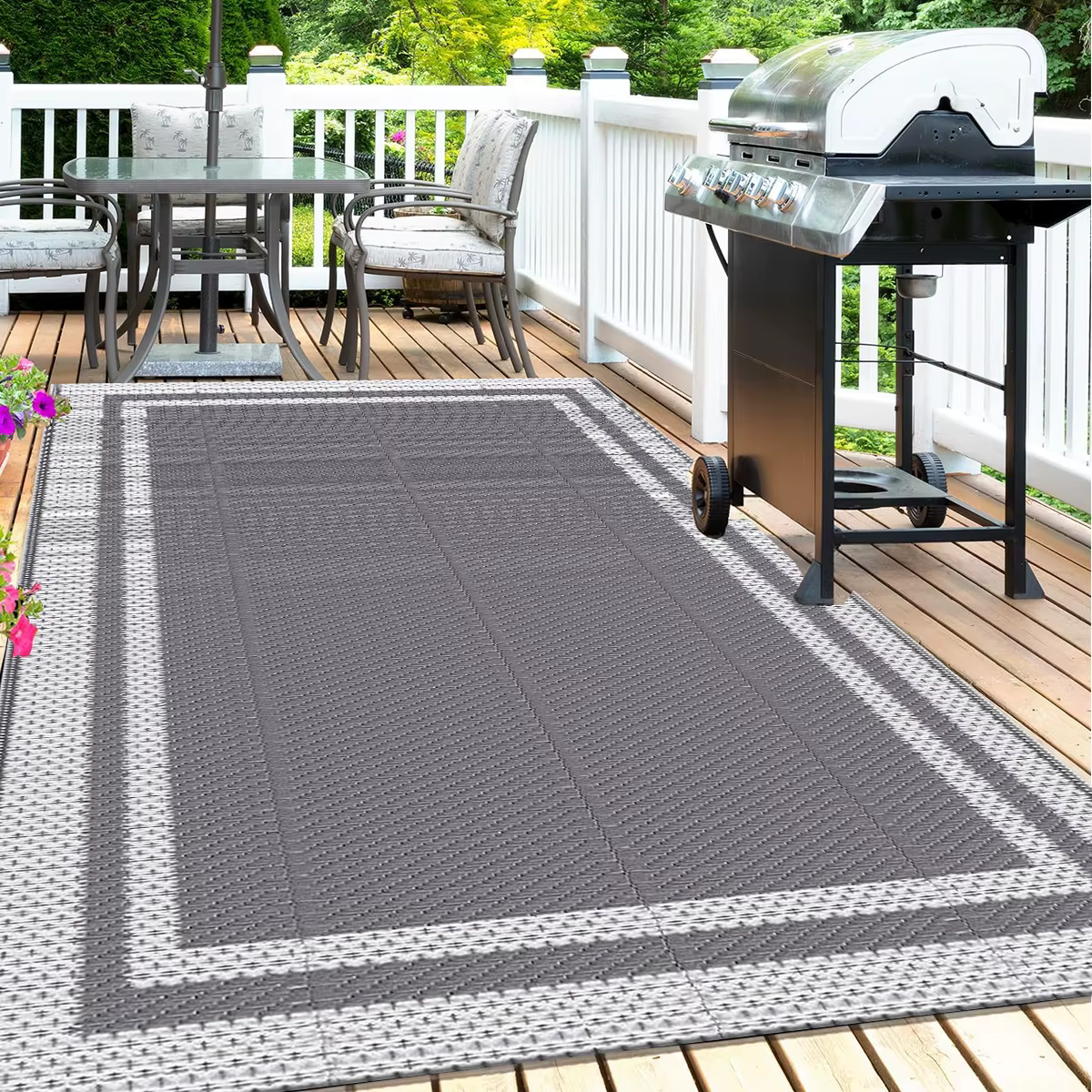 Tapis d'extérieur 6' x 9' avec chevilles au sol – Matériau PP durable, motif de grille gris et blanc