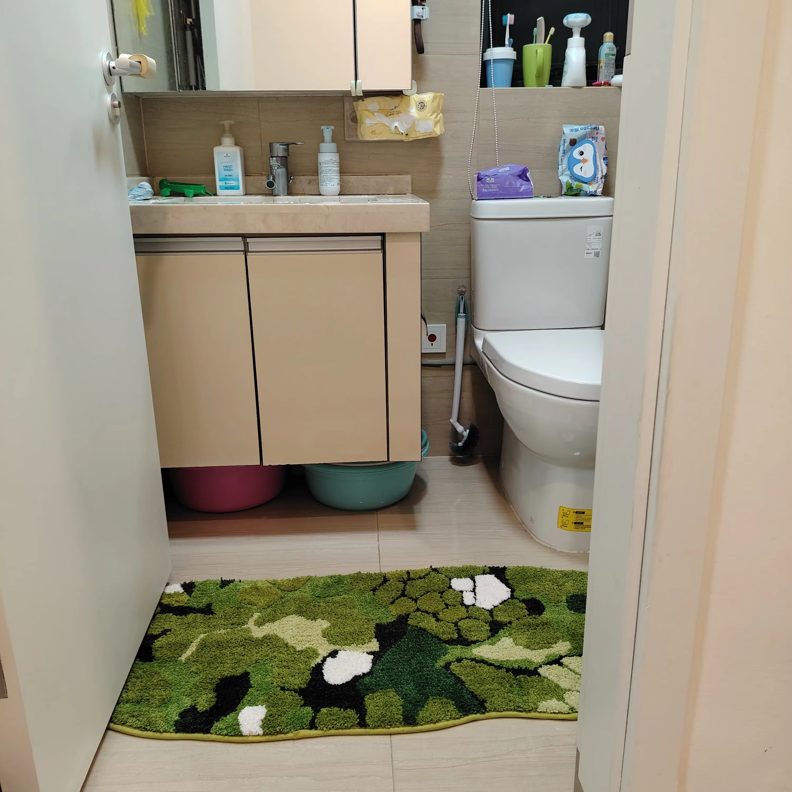 VIKAMA Tapis moderne et minimaliste à motif camouflage vert, matériau doux et respectueux de la peau