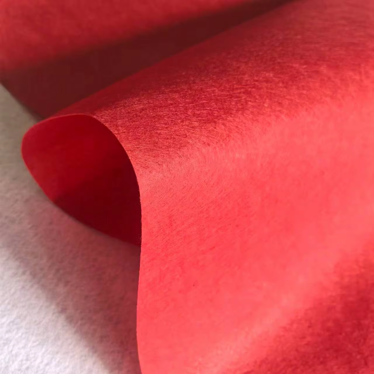 Tapis rouge jetable, idéal pour les mariages, les allées romantiques, les passerelles et autres occa
