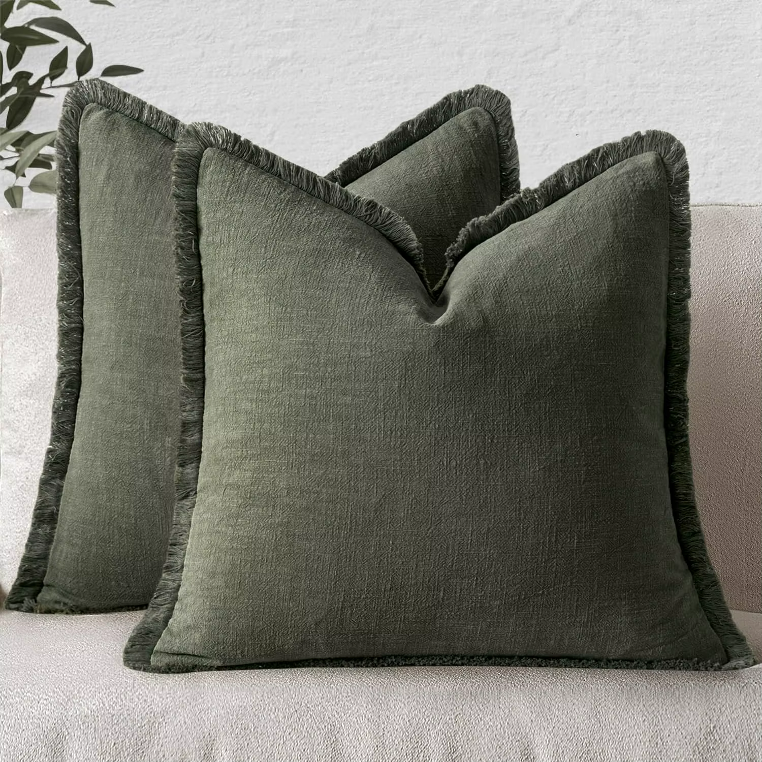 Housse de coussin lombaire décorative en lin vert olive avec franges et pompons, style bohème et rus