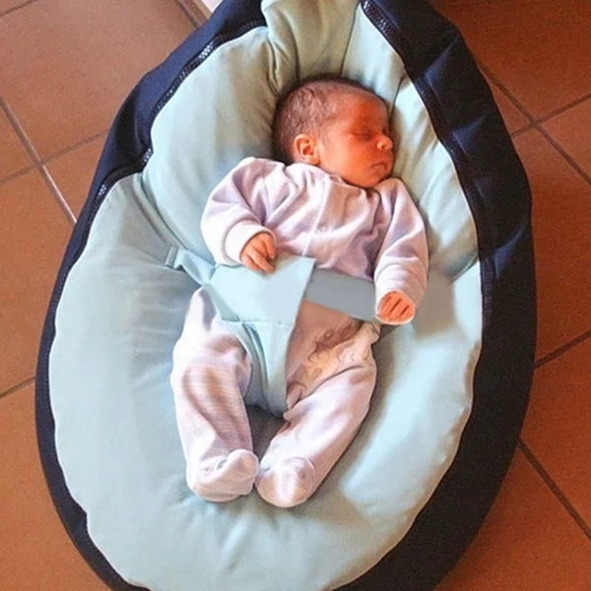 Pouf doux pour nourrir bébé