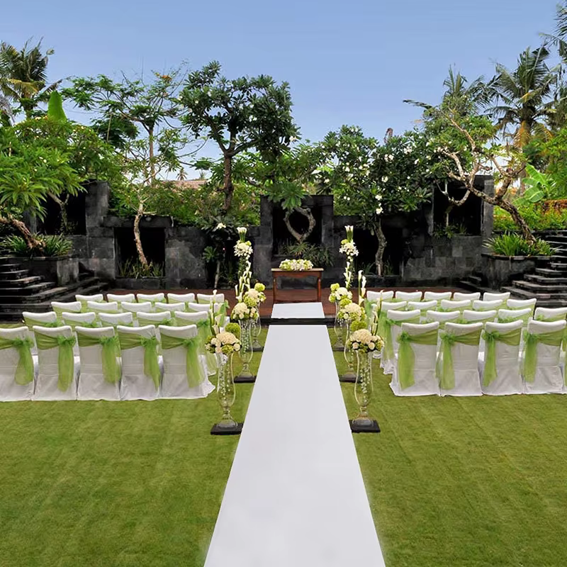 Tapis de mariage blanc romantique