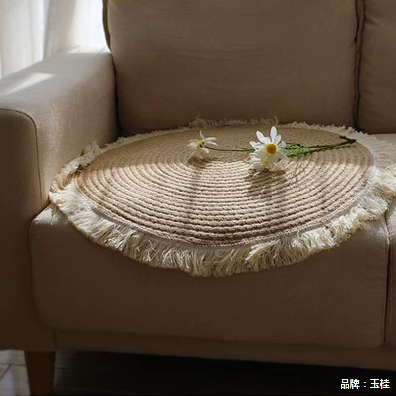 Tapis rond en rotin de jute tissé à la main avec pompon