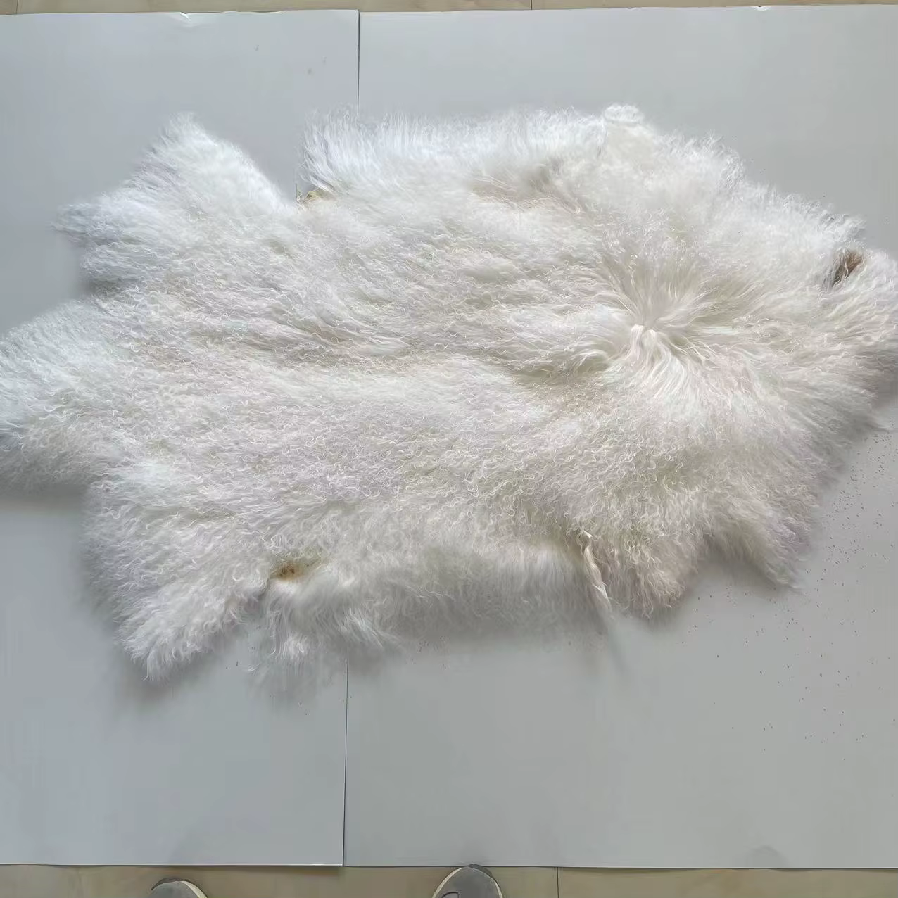 Peau d'agneau tibétaine bouclée pour chambre à coucher