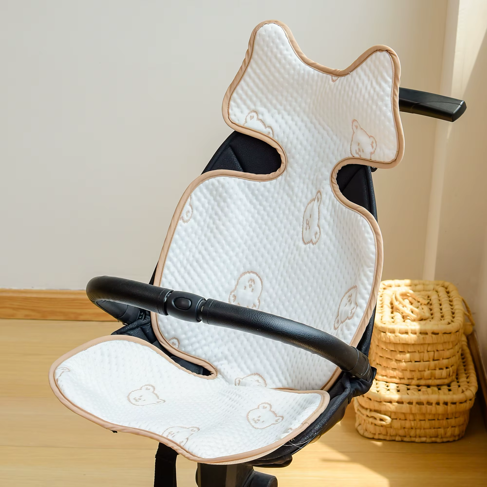 Coussin de Siège Respirant pour Poussette de Bébé, Respirant, en Soie Glacée, pour la Marche