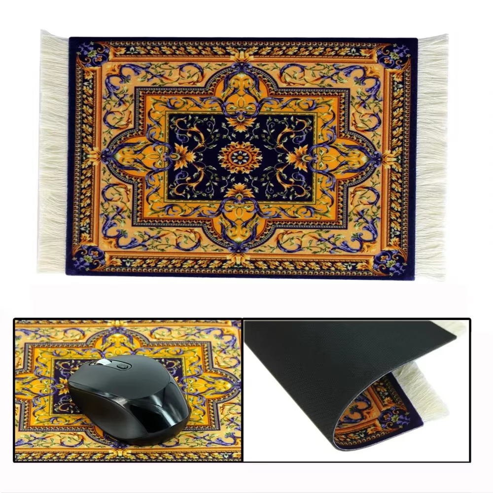 Tapis persan tissé à motif floral