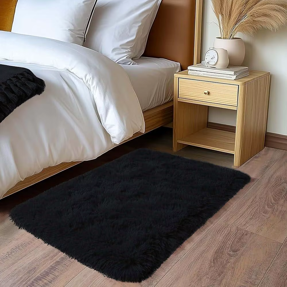 VIKAMA Petit tapis noir