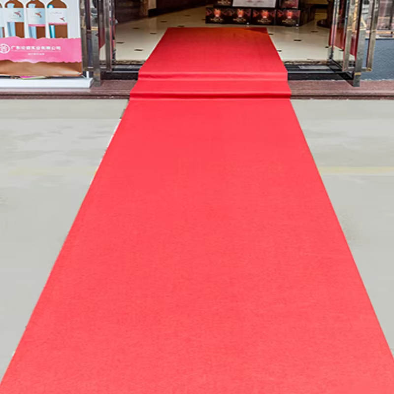 Tapis blanc de mariage