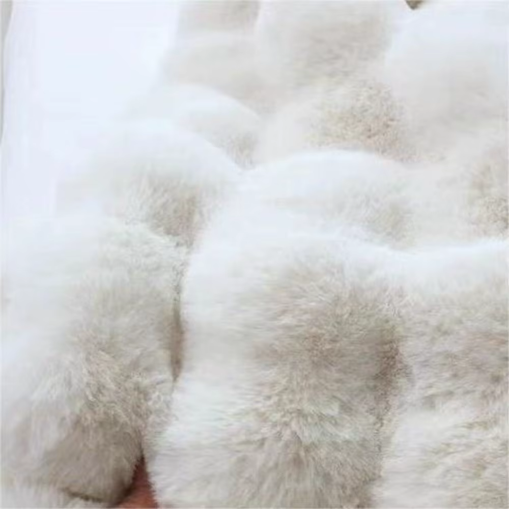 Tapis en fourrure de lapin