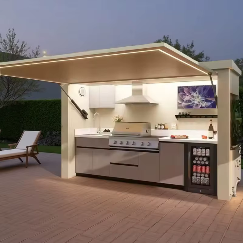 Cuisine extérieure personnalisée en acier inoxydable 304 avec plan de travail en marbre, certifiée CE, durable, fabriquée en usine pour jardin, fête, patio, cour.