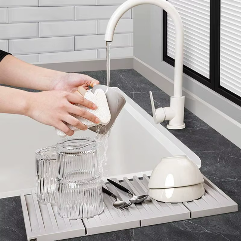 Tapis de drainage carré en silicone pour comptoirs de cuisine