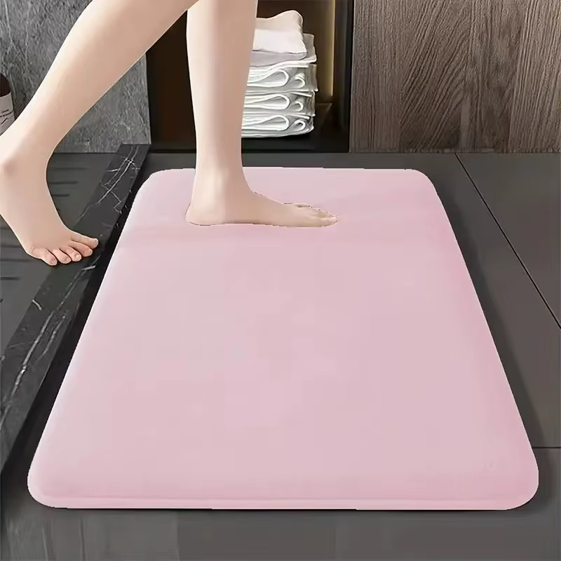 Tapis de salle de bain de couleur unie