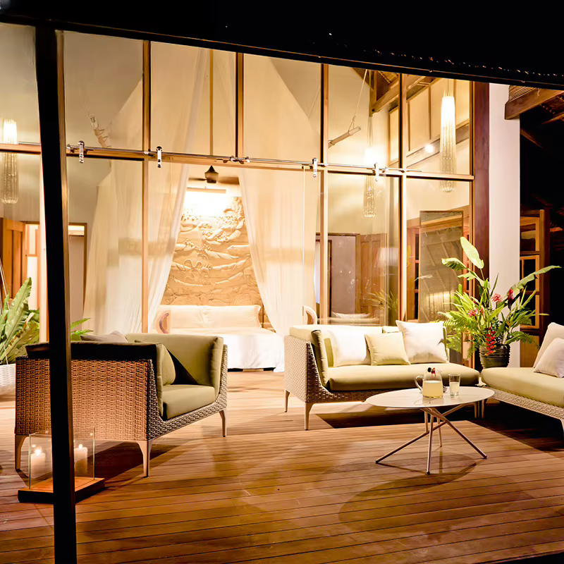 Mobilier d'extérieur canapé en rotin combinaison salon