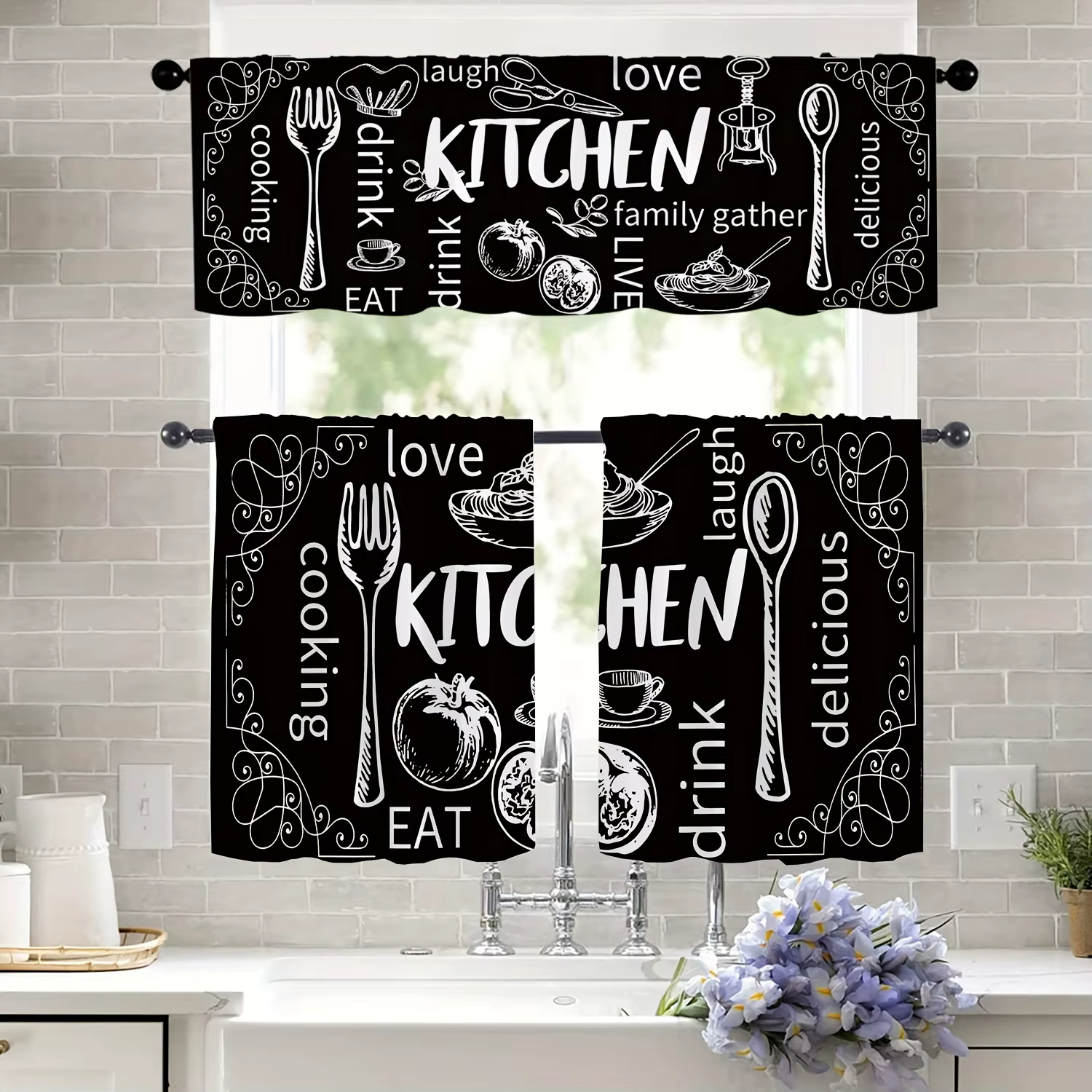 Rideaux courts occultants VIKAMA style ferme avec passe-tringe pour cuisine