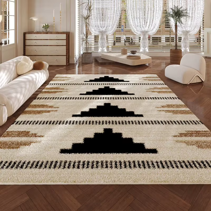 Tapis tribal marocain VIKAMA beige et noir avec rayures en losange