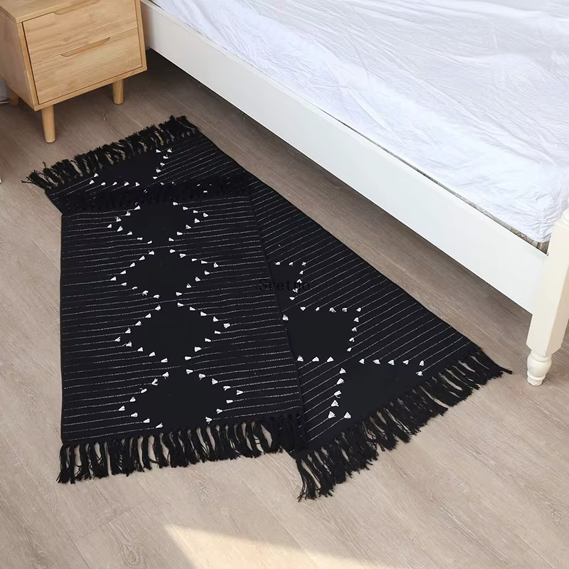 Sretno – tapis nordique tissé en coton et lin