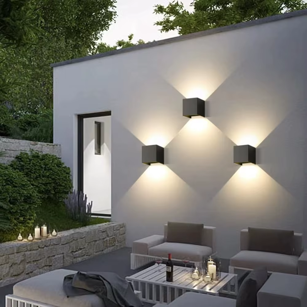 Applique murale extérieure étanche moderne carré blanc noir gris