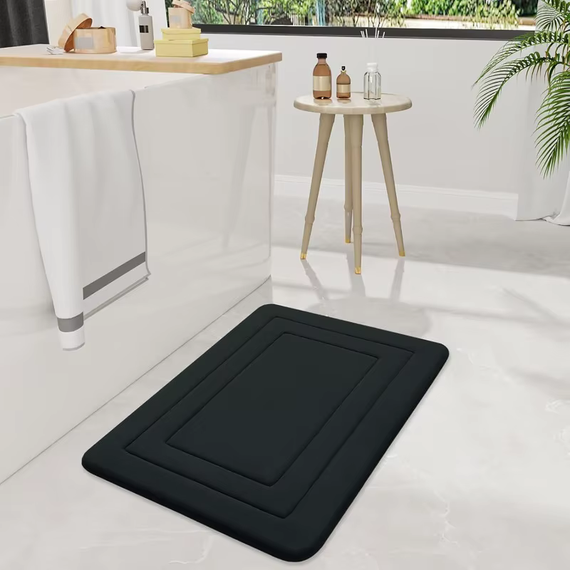 1 tapis de bain absorbant et antidérapant. | Coussin sur pied confortable pour salon