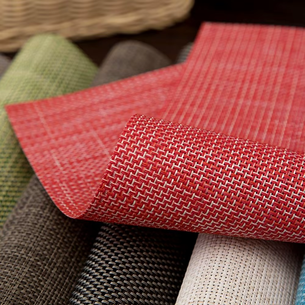 Nouveaux sets de table tissés lavables