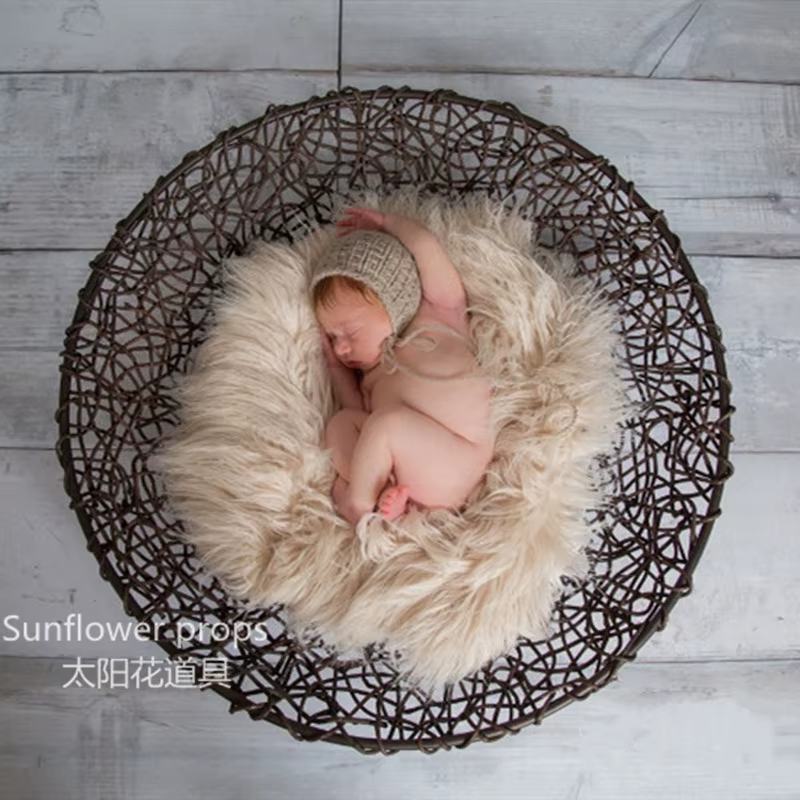 Petit tapis en fausse fourrure de 31,5 po x 19,7 po - Couverture de bébé en fausse fourrure pour séances photo de nouveau-nés -Couverture de rembourrage de panier--Ingaント