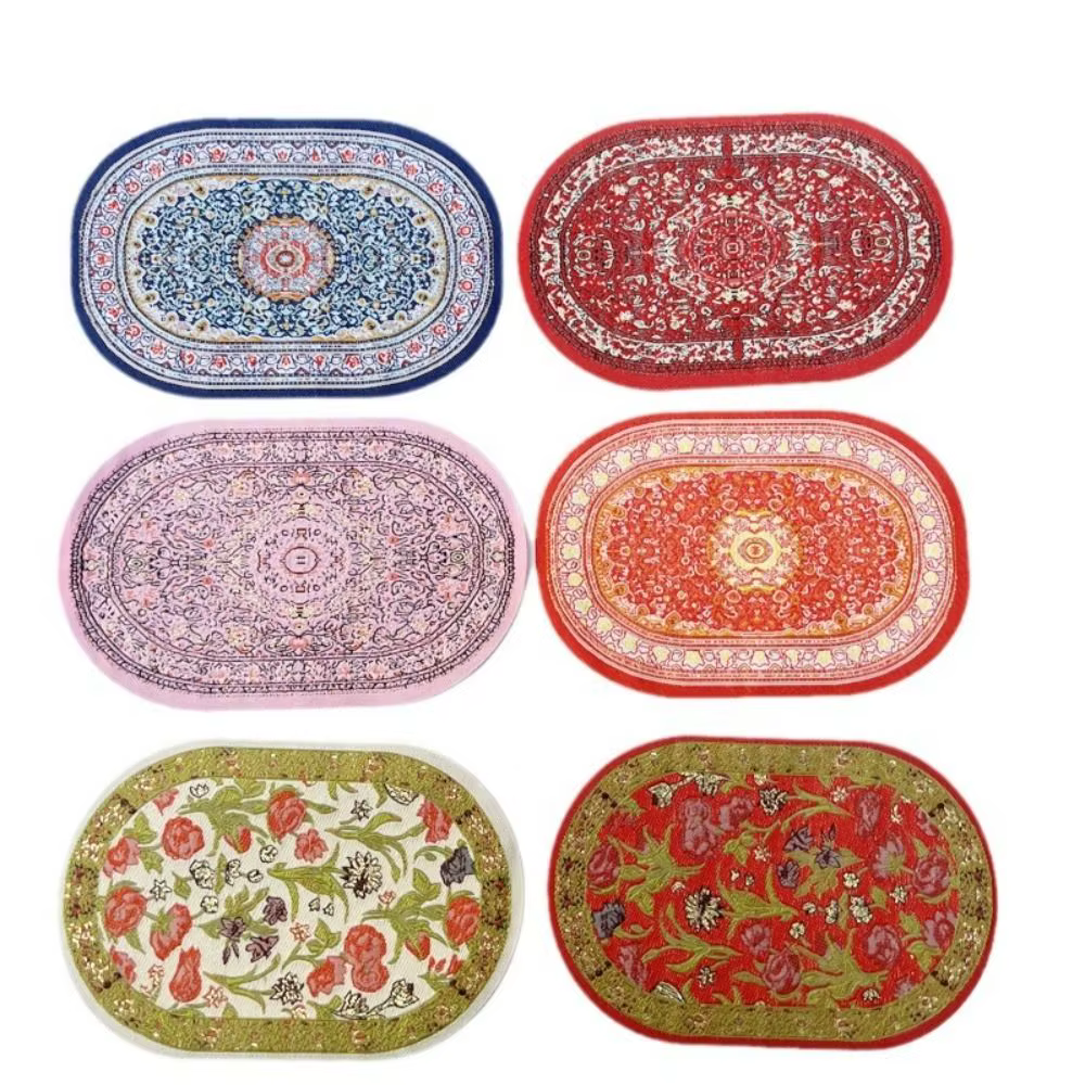 Tapis multicolore pour maison de poupée