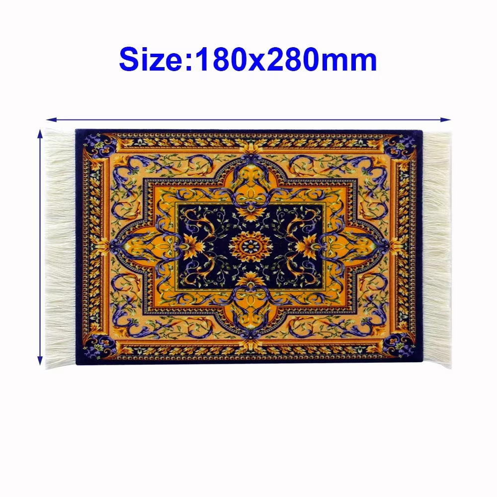 Tapis persan tissé à motif floral