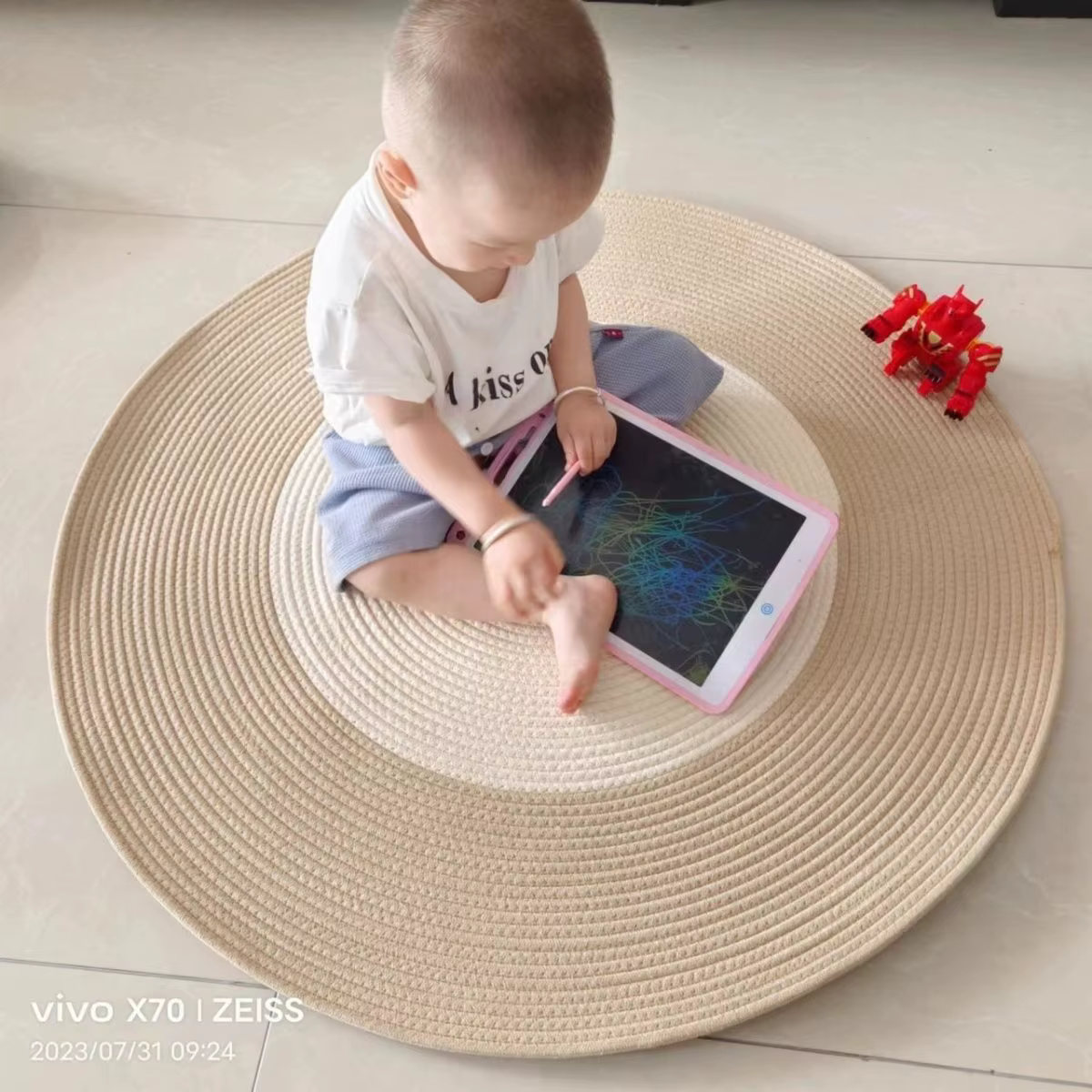 Tapis circulaire japonais tissé à la main avec pompons