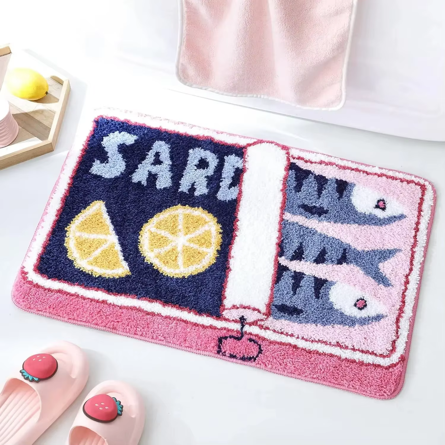 Tapis de bienvenue antidérapant en forme de boîte de conserve de sardines orange et bleue pour une décoration mignonne de cuisine et de maison