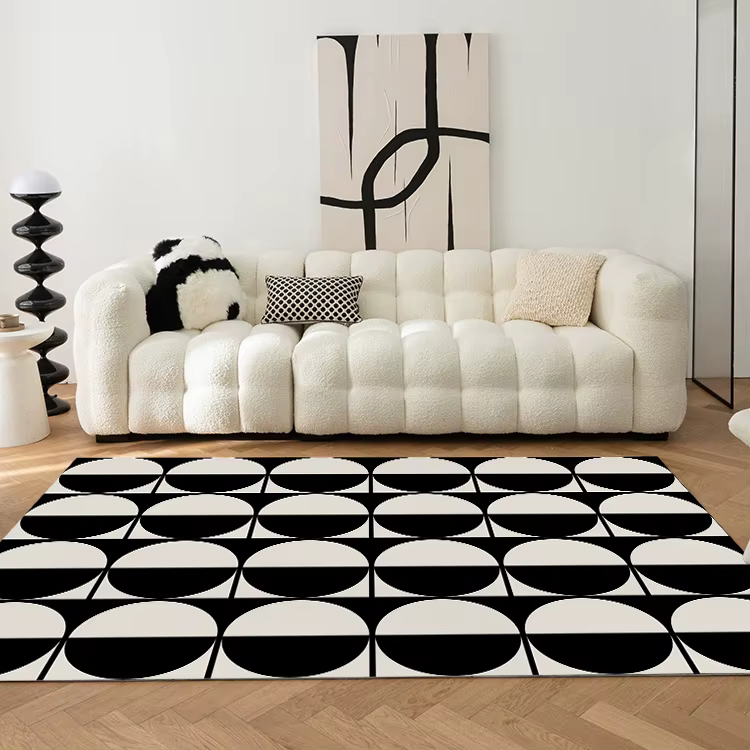 Tapis damier noir et blanc
