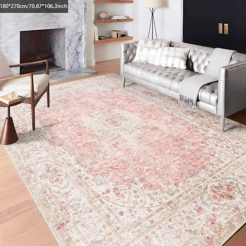 Tapis VIKAMA rose et à motifs persans vintage