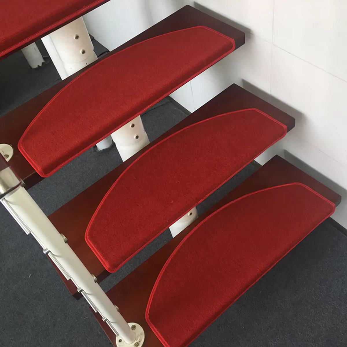 Polymères de marche d'escalier doux
