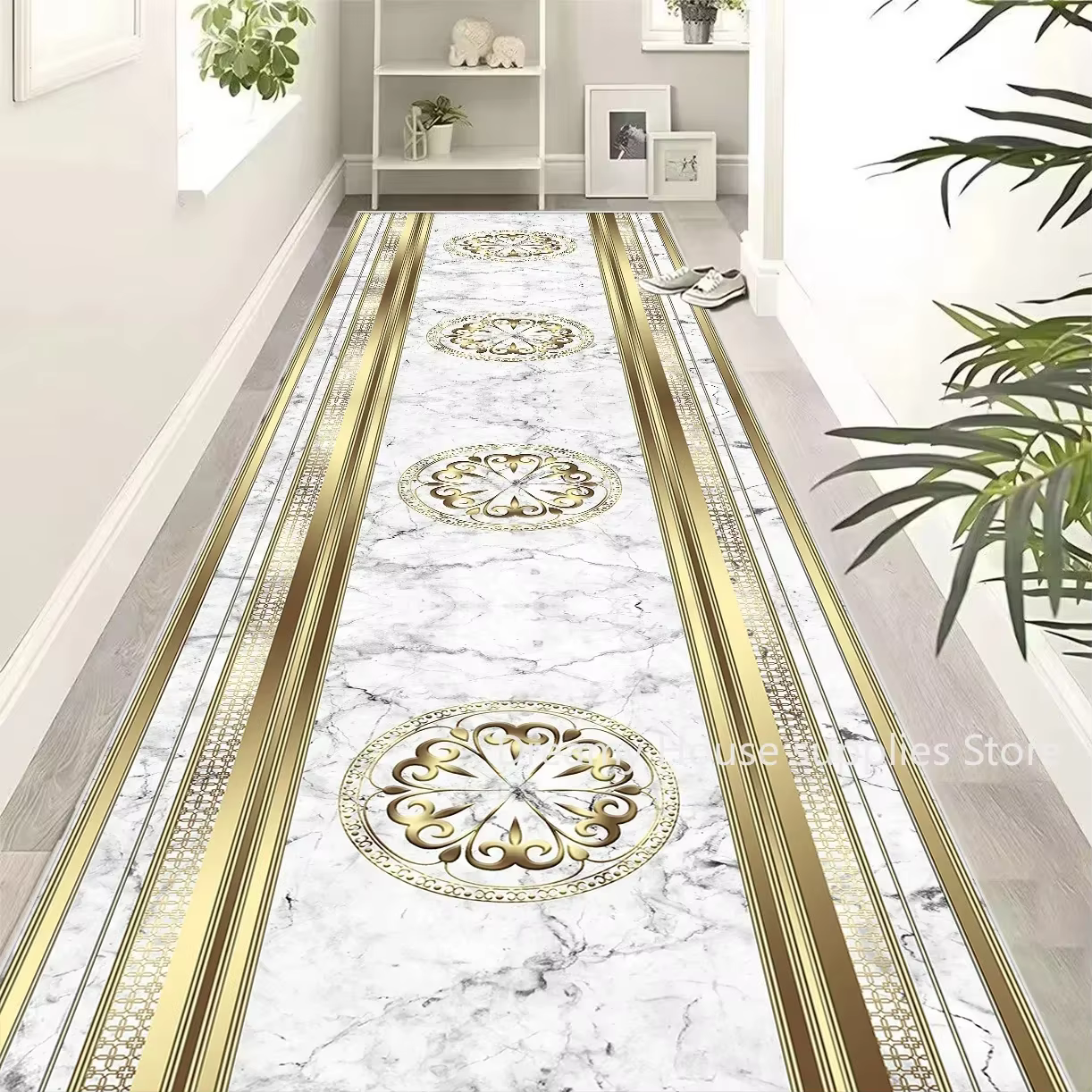 Tapis de couloir long doré luxueux